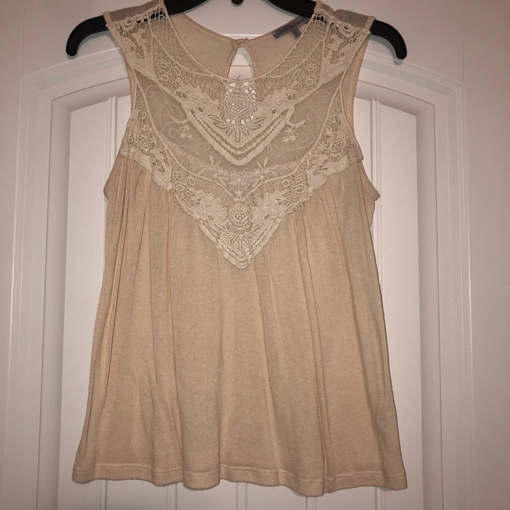Super lightweight flowy top